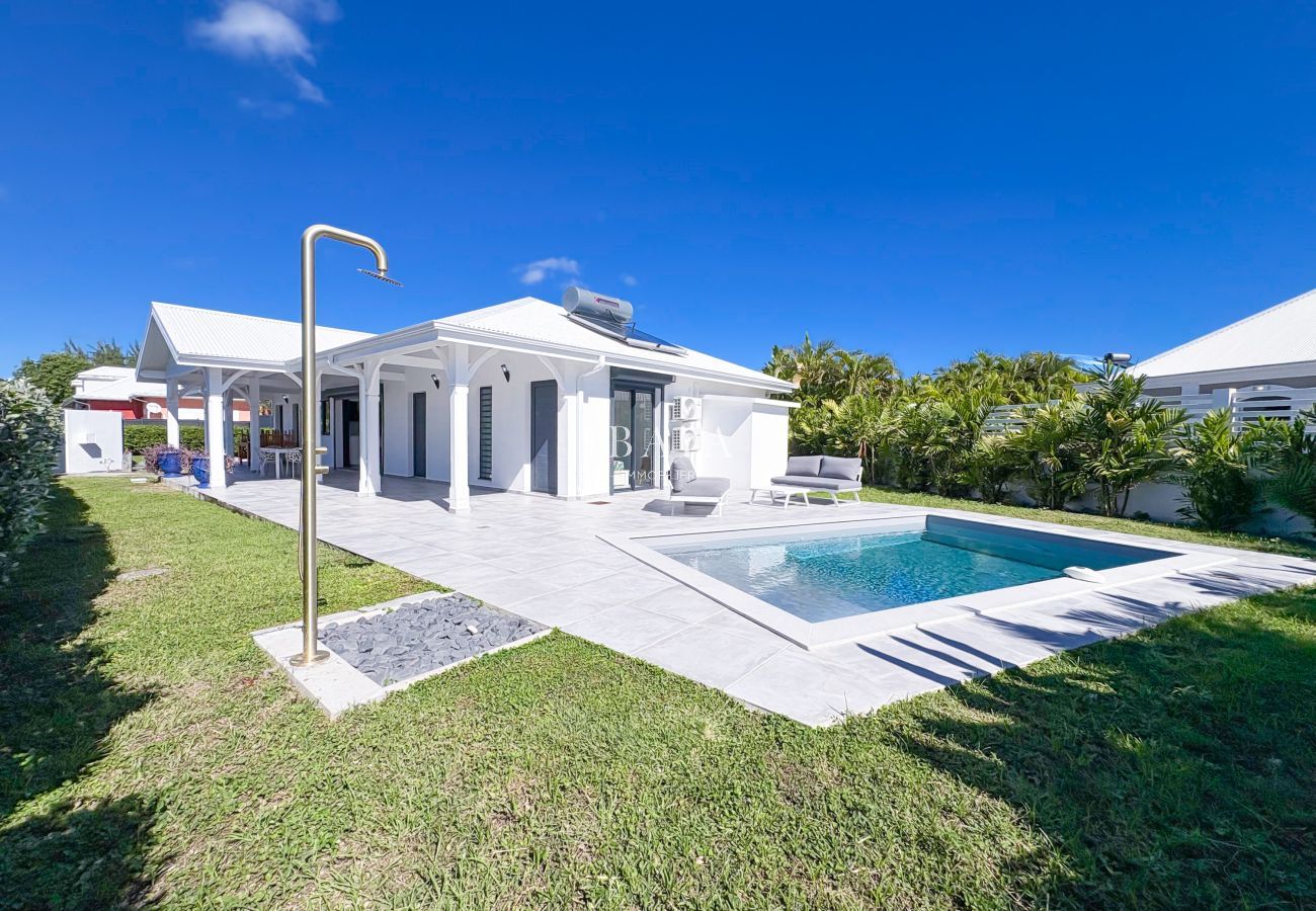 Villa in Saint-François - Villa Coral Bloom