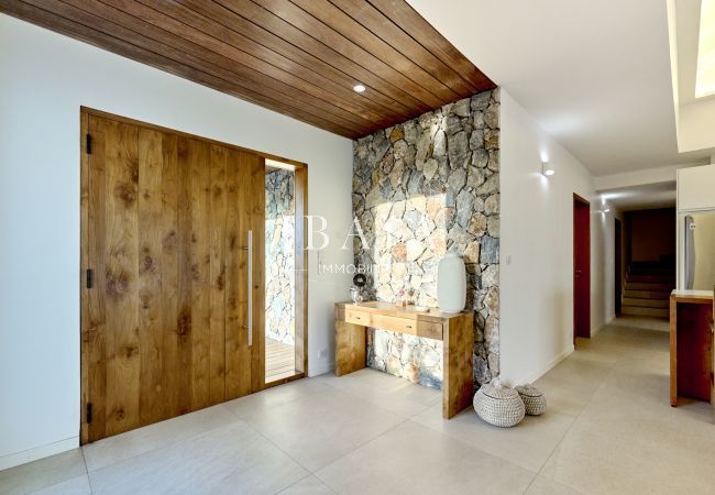 Villa en Sainte-Anne - Villa Surfside (5 CH) Villa en Sainte-Anne - Villa Surfside (5 CH)