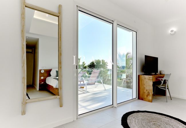 Villa en Sainte-Anne - Villa Surfside (5 CH) Villa en Sainte-Anne - Villa Surfside (5 CH)