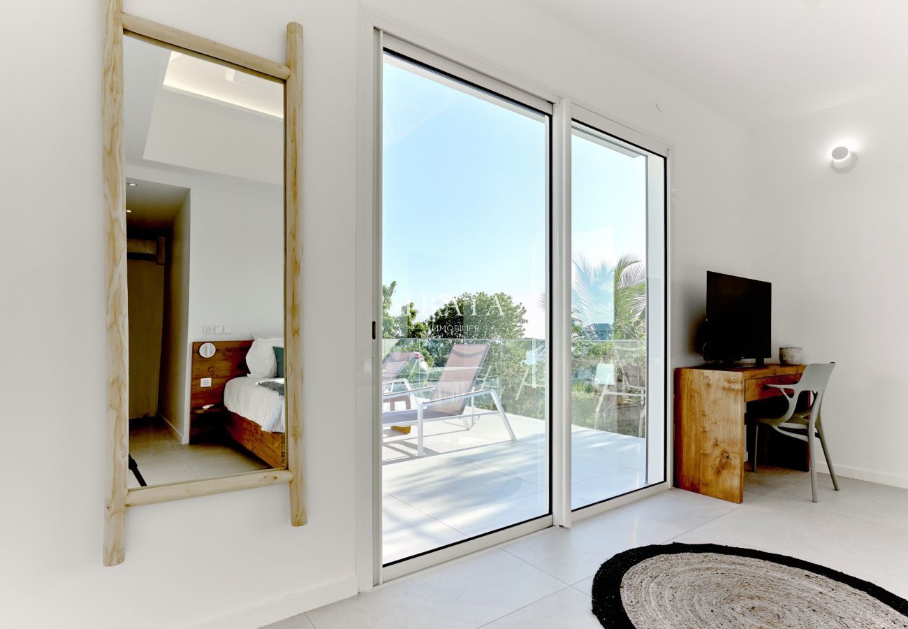 Villa en Sainte-Anne - Villa Surfside (5 CH) Villa en Sainte-Anne - Villa Surfside (5 CH)