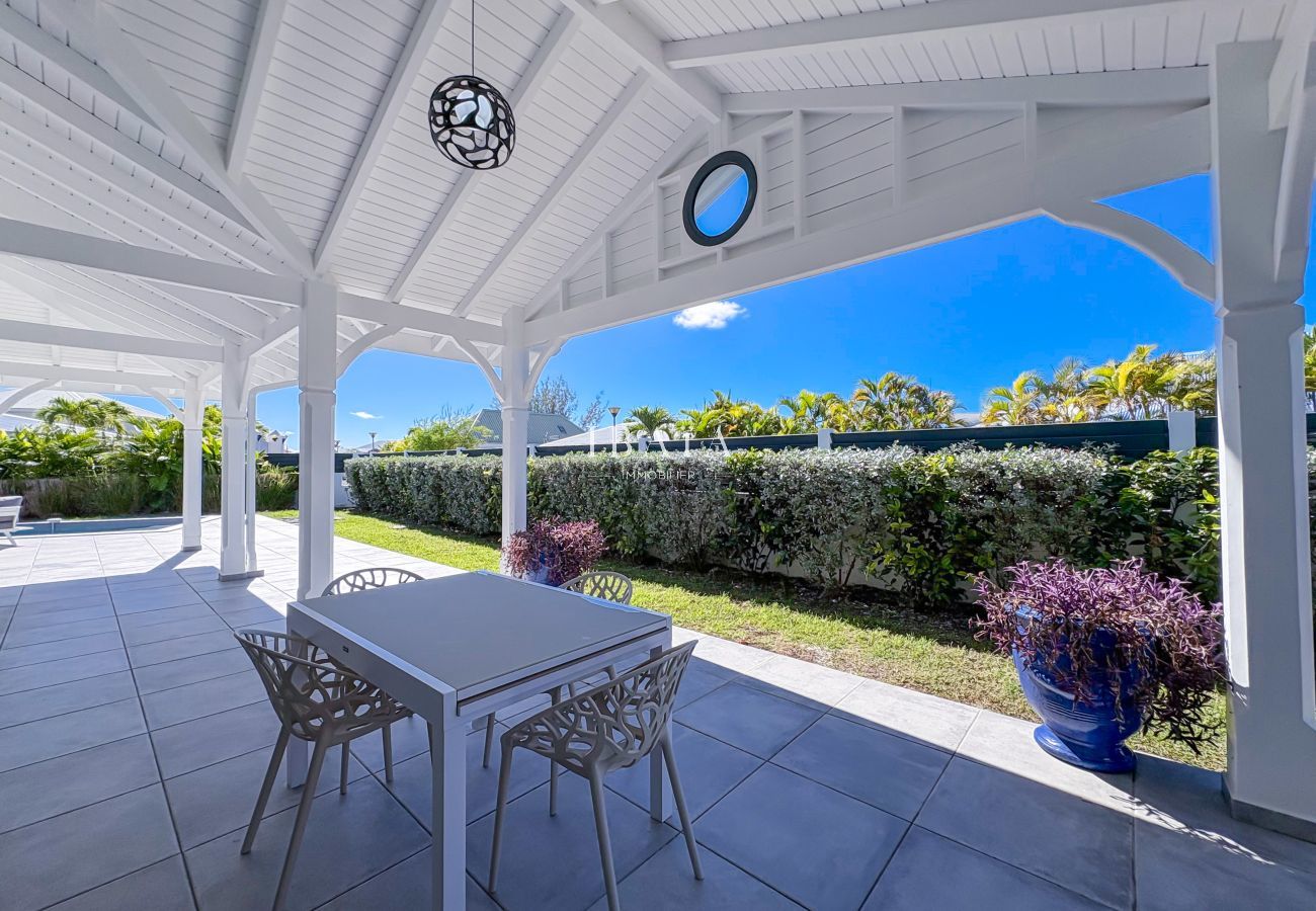 Villa en Saint-François - Villa Coral Bloom