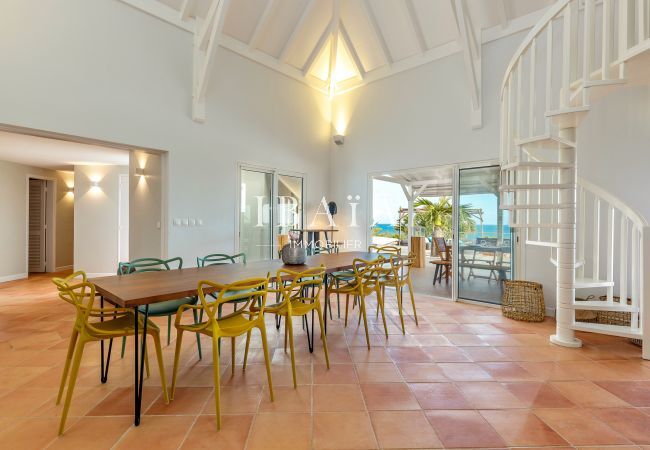 Salle à manger intérieure 10 personnes