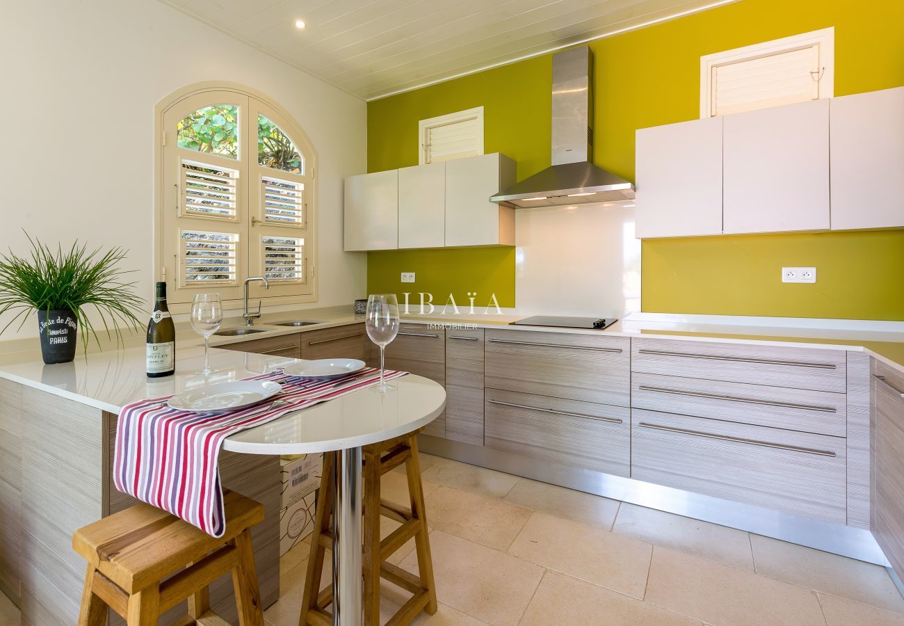 Cuisine totalement équipée du bungalow indépendant