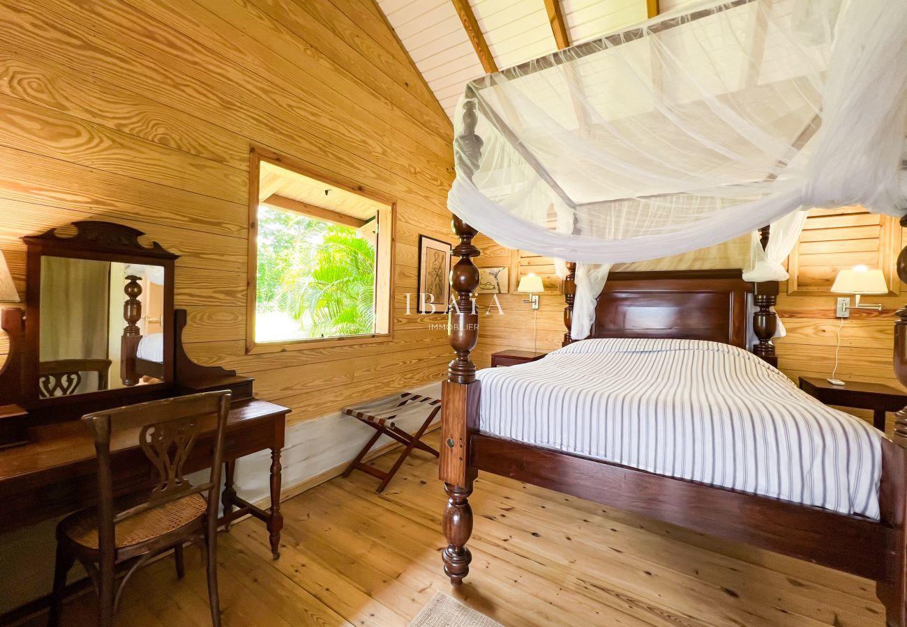 Villa à Pointe-Noire - Villa Le Bois Dormant