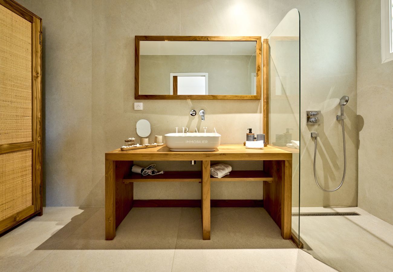 Villa à Sainte-Anne - Villa Surfside (5 CH) Villa à Sainte-Anne - Villa Surfside (5 CH)